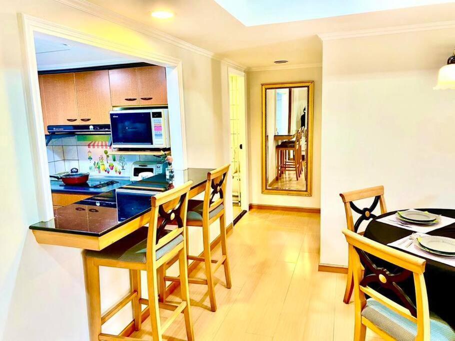 Apartment In Beitou Executive For 5 Guests Up To 115 Square Meters With Kitchen Taipei